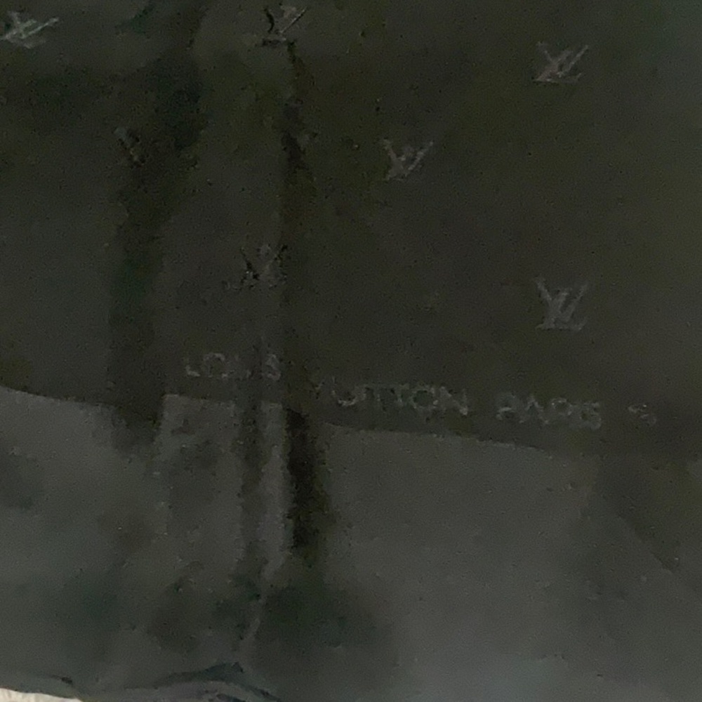 Louis Vuitton Silk Scarf - Picture 6 of 8